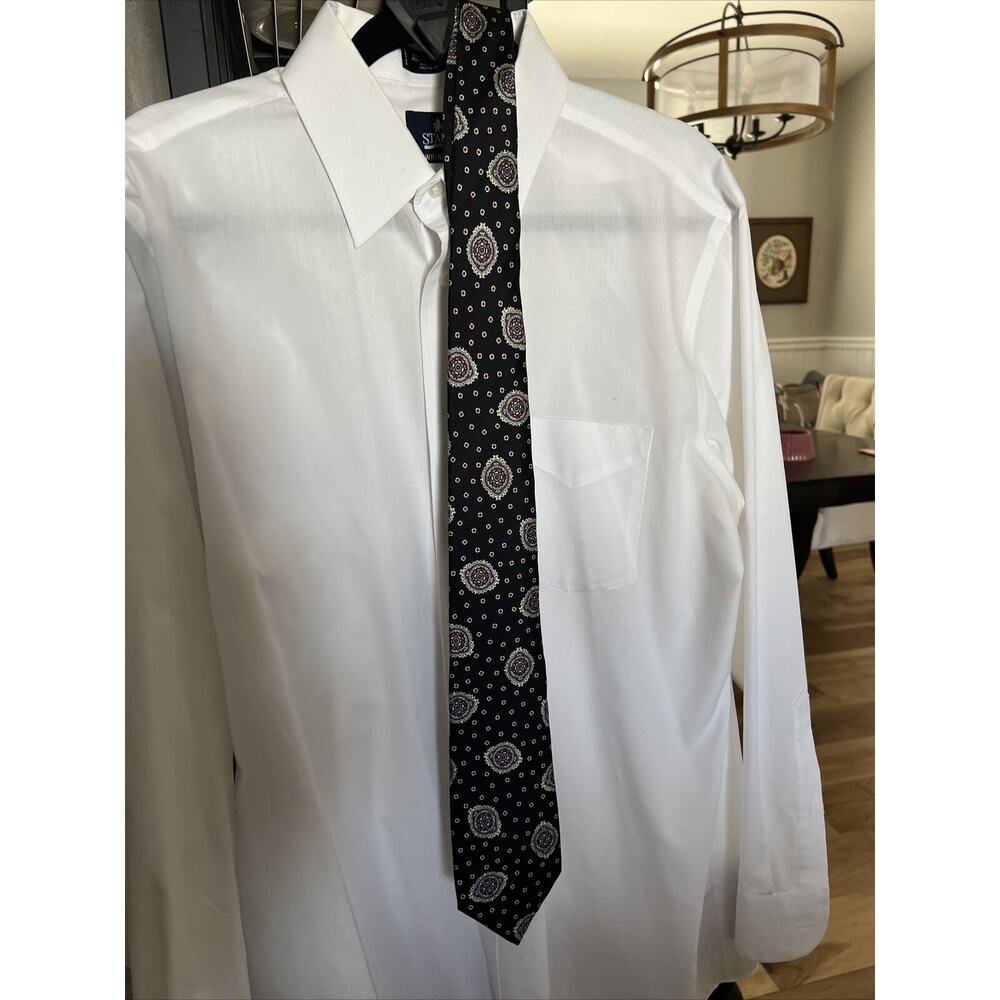 DAKS MENS NECKTIE 58” 100 % Silk Random Geometric Design Black Red White & Blue